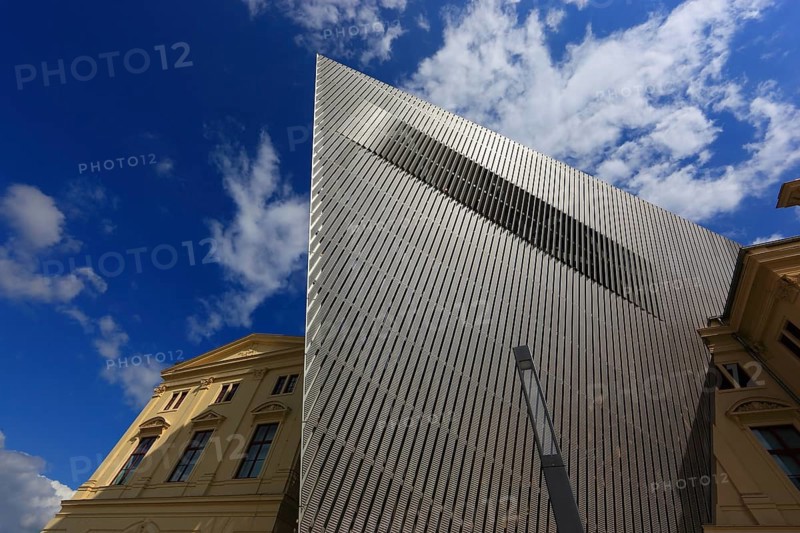 Military History Museum of the German Armed Forces, main arsenal building with wedge, architect Daniel Libeskind, Dresden, Saxony, Germany, Europe