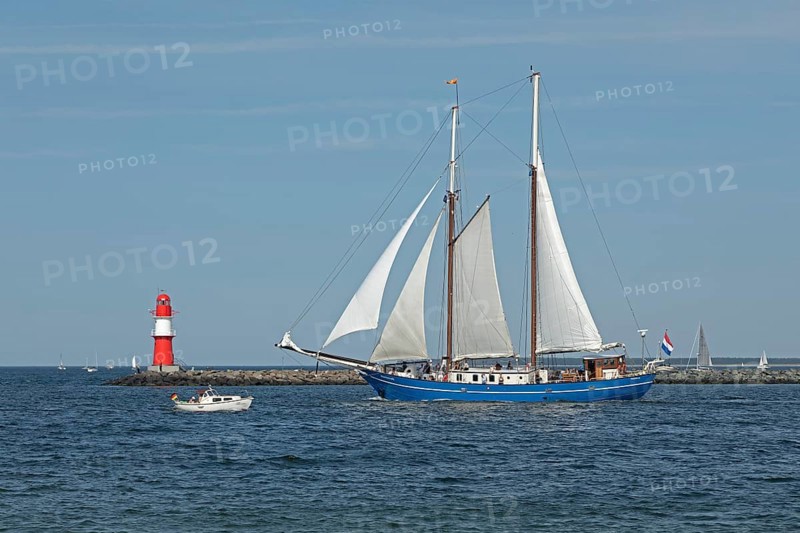 Sailing ship, pier light, Unterwarnow, Hanse Sail, Warnemünde, Rostock, Mecklenburg-Western Pomerania, Germany, Europe