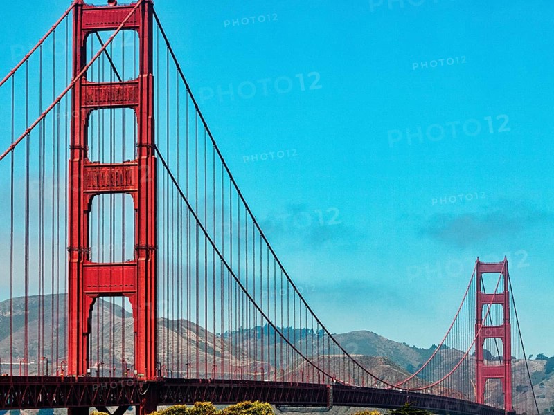 Orange suspension bridge pylon, Golden Gate Bridge, San Francisco, California, USA, North America