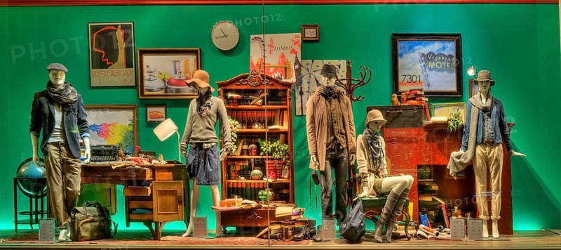 Shop windows, fashion, trends, shopping, retail, lingerie, clothing, textile industry