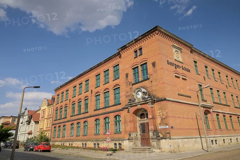 Georgenschule, primary school, Wilhelm-Wagner-Straße, Naumburg, Saxony-Anhalt, Germany, Europe