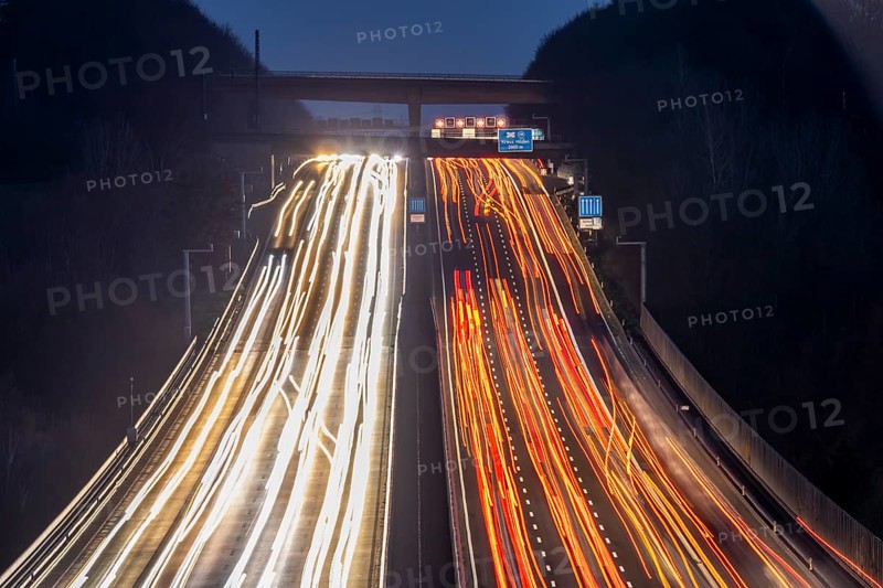 Motorway A3 between Düsseldorf and Leverkusen, near Erkrath, freeing of the hard shoulder during heavy traffic, camera monitoring