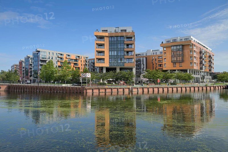 New buildings on the Motlawa River, Stara Stocznia, Gdansk, Pomeranian Voivodeship, Poland, Europe