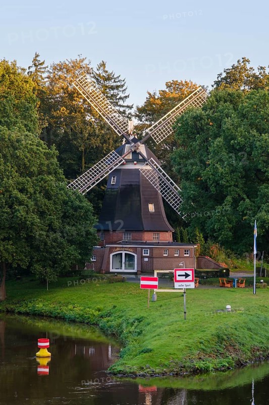 Höltingmühle on the River Hase, Meppen, Emsland, Lower Saxony, Germany, Europe