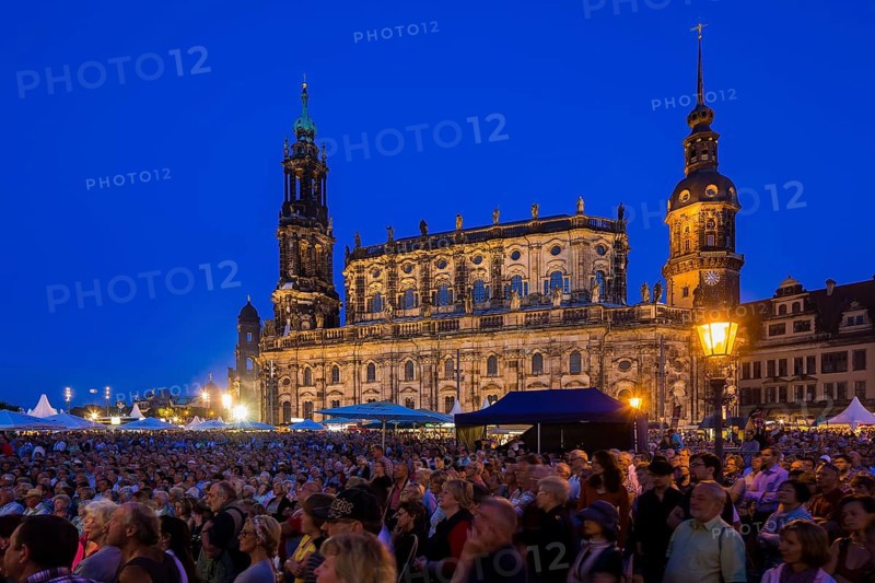 Dresden City Festival on the Theaterplatz