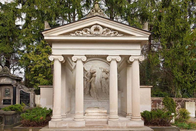 Karl May gravesite in Radebeul