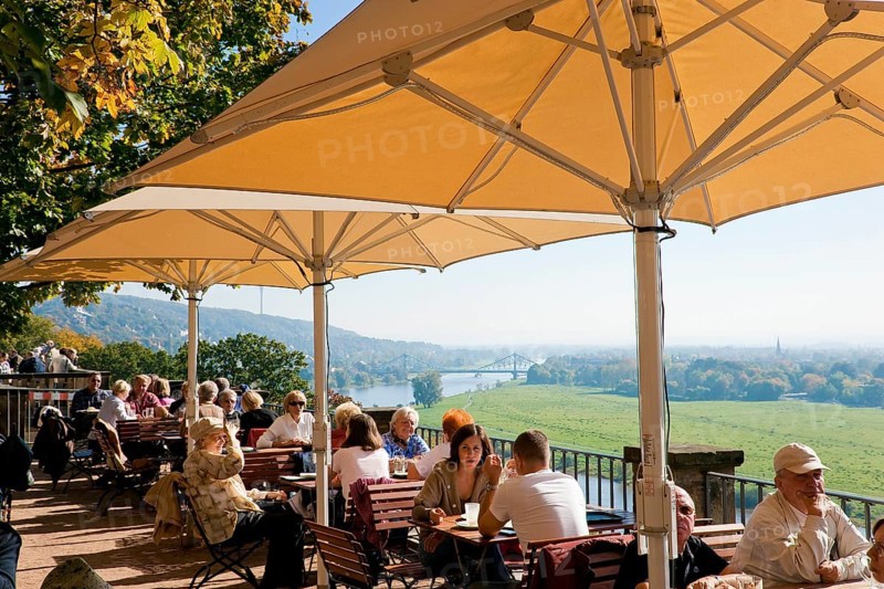 Lingnerschloss catering on the outdoor terraces