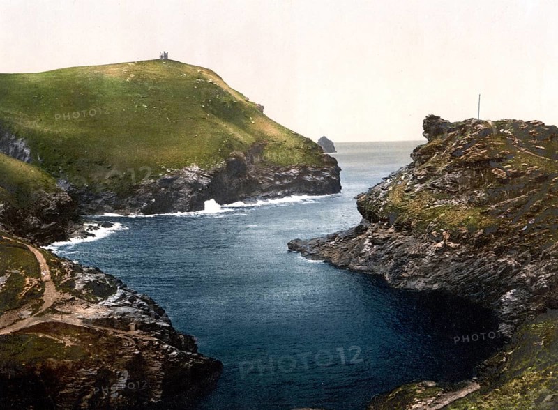 Harbour and view of Boscastle, coastal town of the parish of Forrabury in the north of the English county of Cornwall, Cornwall, England, Historical, around 1900, digitally restored reproduction after an original from the 19th century, Harbour and view of Boscastle, coastal town of the parish of Forrabury in the north of the English county of Cornwall, Historical, around 1900, digitally restored reproduction after an original from the 19th century