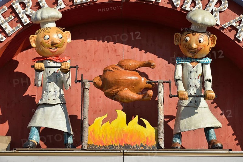 Foodshop selling Roasted chicken and duck, Oktoberfest, Munich, Upper Bavaria, Bavaria, Germany, Europe