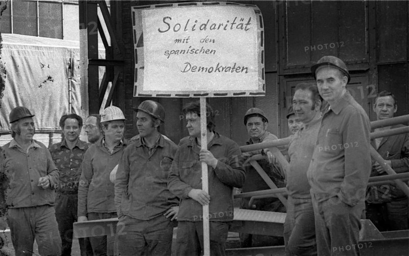 The Franco dictatorship's persecution of Spanish democrats prompted workers and youth in Gelsenkirchen to protest and stage a 2-minute strike against Franco's regime in Gelsenkirchen, Germany, on 2 October 1975, Europe