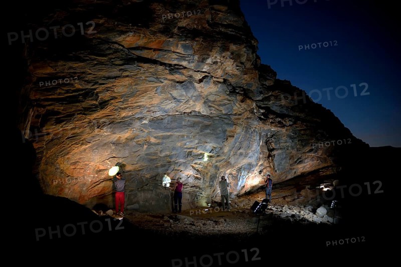 Archaeologists of the Goethe-University Frankfurt at the scientific recording of rock paintings in the De Riet cave, near De Riet, Huab-Dry River, Kunene region, Namibia, Africa