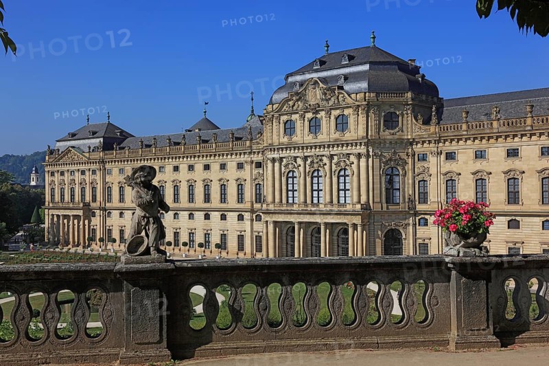The Würzburg Residenz, putti on the bastion, park side, UNESCO World Heritage Site, Würzburg, Lower Franconia, Bavaria, Germany, Europe