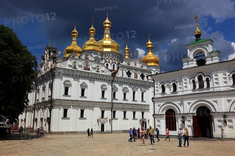 The Uspensky Cathedral, part of the monastery complex of the Kiev Cave Monastery, Holy Mary of the Assumption Monastery, Pecherskaya Lavra, Kiev, Ukraine, Europe
