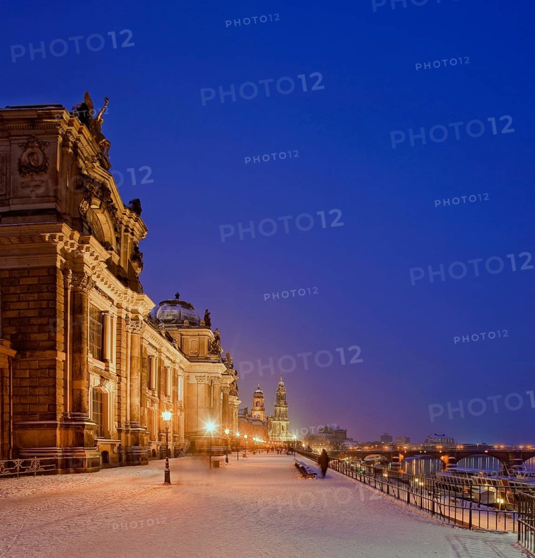 Brühl's Terrace in winter