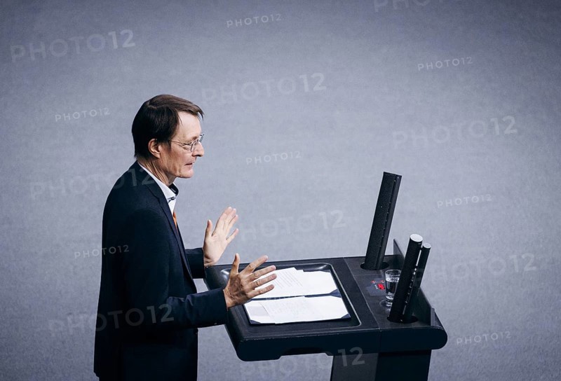 Karl Lauterbach (SPD), Bundesminister fuer Gesundheit, aufgenommen im Rahmen einer Rede zur 144. Sitzung des 20. Deutschen Bundestages in Berlin, 14.12.2023. Berlin, 14.12.2023
