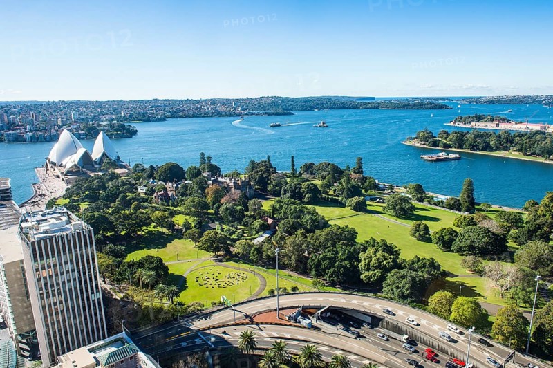Overlook over Sydney harbour and the opera, Sydney, New South Wales, Australia, Oceania