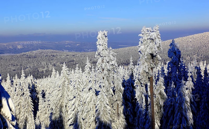 Winter landscape in the Fichtel Mountains, view from the Ochsenkopf, Bayreuth County, Upper Franconia, Bavaria, Germany, Europe