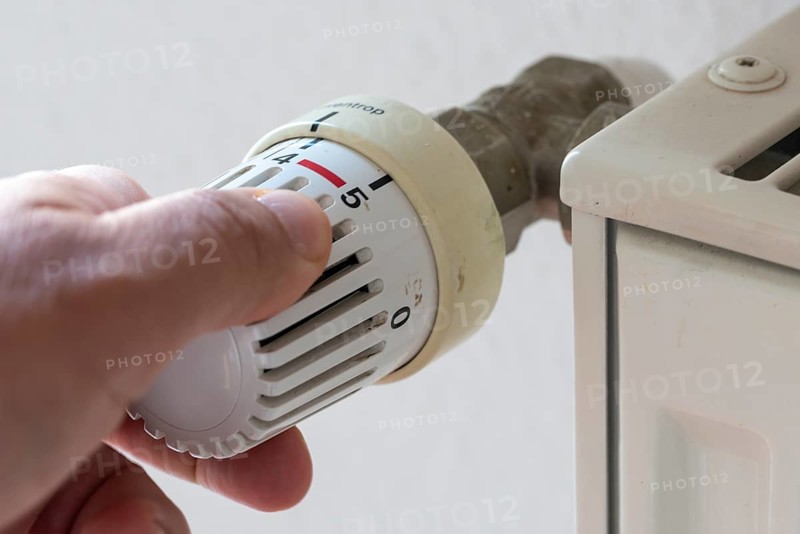 Thermostat, heating, district heating, gas, Germany, Europe