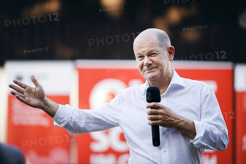 Federal Chancellor Olaf Scholz, (SPD), pictured during a citizens' dialogue in Seelow. 29.08.2024