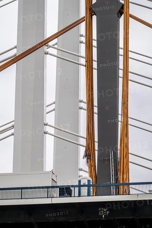 Demolition of the old A40 Rhine bridge Neuenkamp, next to it the first part of the new motorway bridge over the Rhine near Duisburg, severed suspension cables, after dismantling the second part of the new bridge will be built here, Duisburg, North Rhine-Westphalia, Germany, Europe