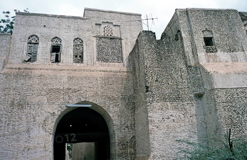 Historic building adobe citadel fortress in Zebid, Zabid, Yemen 1998 UNESCO World Heritage Site