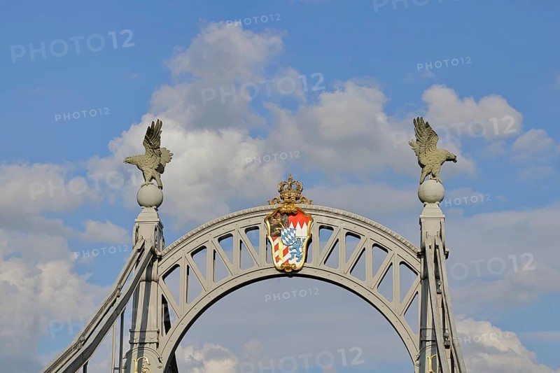 Salzach bridge, Art Nouveau, over Salzach, pillars from the Bavarian side, Laufen an der Salzach, Rupertiwinkel, Upper Bavaria, Bavaria, Germany, Europe