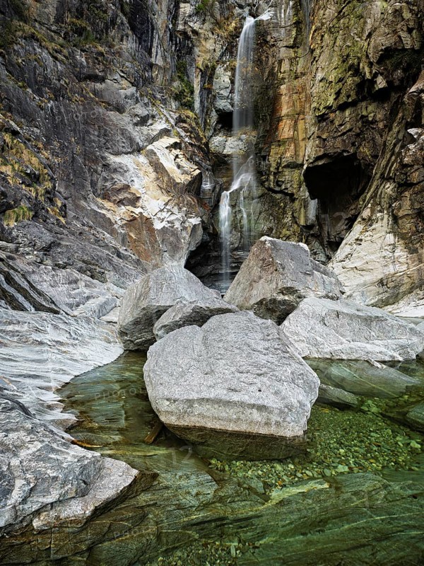 Cascata del Salto waterfall, Maggia, Maggia Valley, Canton Ticino, Switzerland, Europe