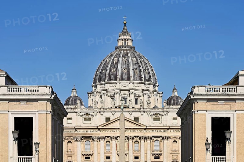 Cathedral, St Peter, St Peter's Basilica, Vatican palaces, St Peter's Square, Vatican, Rome, Lazio, Italy, Europe