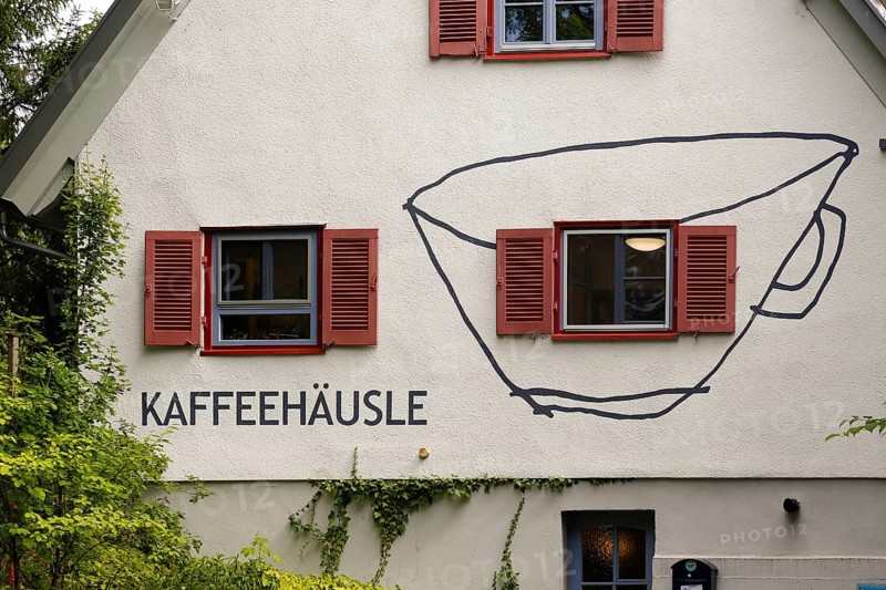 Kaffeehäusle Reutlingen, open café of Lebenshilfe, meeting place for people with and without disabilities, inclusion, funny painted house, stylised coffee cup, lettering, restaurant, Reutlingen, Baden-Württemberg, Germany, Europe