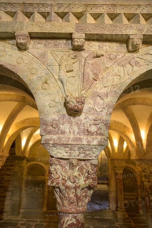 Detail of the west façade of the gallery, Prieuré de Serrabone, Boule-d'Amont, Département Pyrénées-Oriental, France, Europe