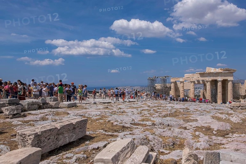 Queue of tourists in front of the Propylaea on the Acropolis, Athens, Greece, Europe