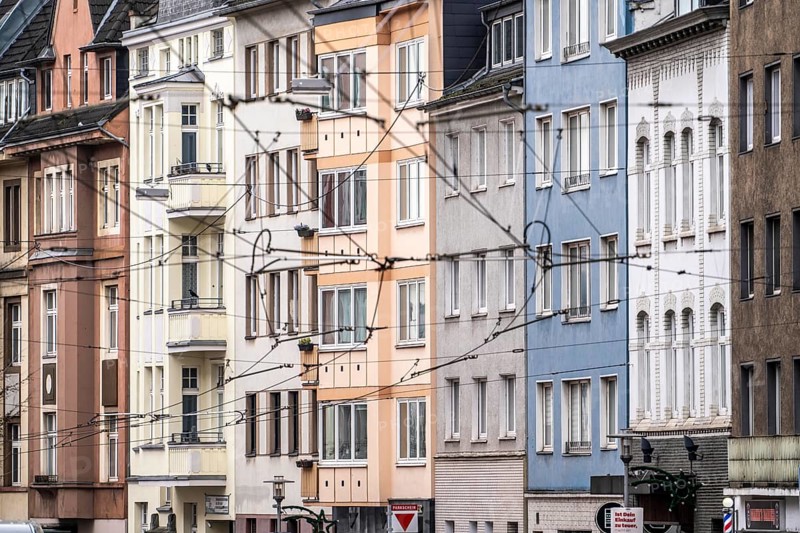 Older residential buildings, rental flat, in the city centre, Düsseldorf Flingern-Nord, Birkenstraße, North Rhine-Westphalia, Germany, Europe