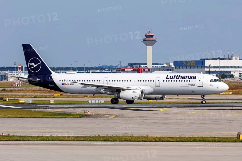 A Lufthansa Airbus A321 aircraft with the registration D-AIDH at the airport in Frankfurt, Germany, Europe