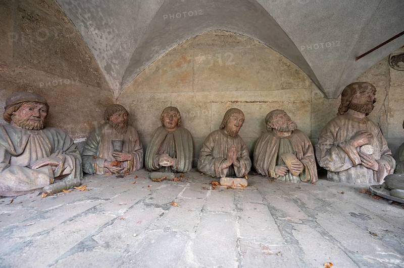Detail of the figurative depiction of the Last Supper, Jesus with his twelve disciples, in an exterior chapel on the east choir of the late Gothic St George's Church, Dinkelsbühl, Bavaria, Germany, Europe