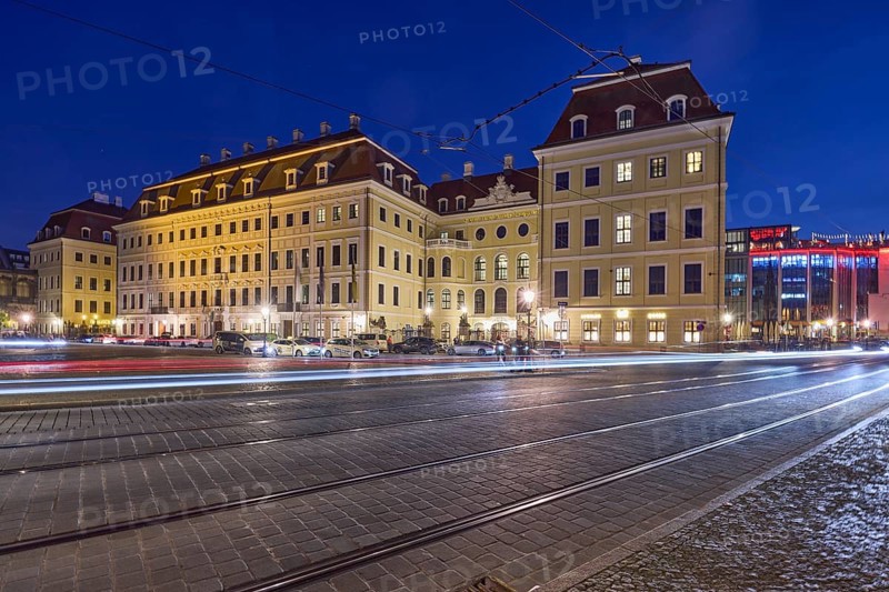 Hotel Taschenbergpalais Kempinski Dresden, palace, baroque architectural style, street with tram tracks and overhead lines, light traces of cars, blue hour in the evening, Sophienstraße, Dresden, state capital, independent city, Saxony, Germany, Europe