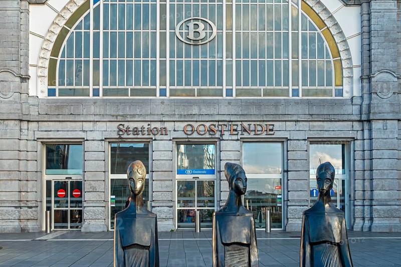 Sculpture group Fisherman's Wives at entrance of the Oostende railway station in the city Ostend, West Flanders, Belgium, Europe