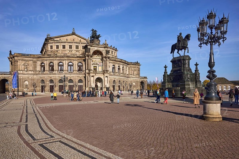 Semperoper, Dresden State Opera House, Neo-Renaissance architectural style, equestrian statue of King John Monument, candelabra, Theatre Square, Dresden, state capital, independent city, Saxony, Germany, Europe