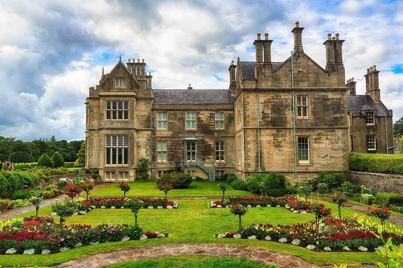 Manor house with gardens, Muckross House & Gardens, Killarney National Park, Ring of Kerry scenic road, Iveragh Peninsula, County Kerry, Ireland, Europe