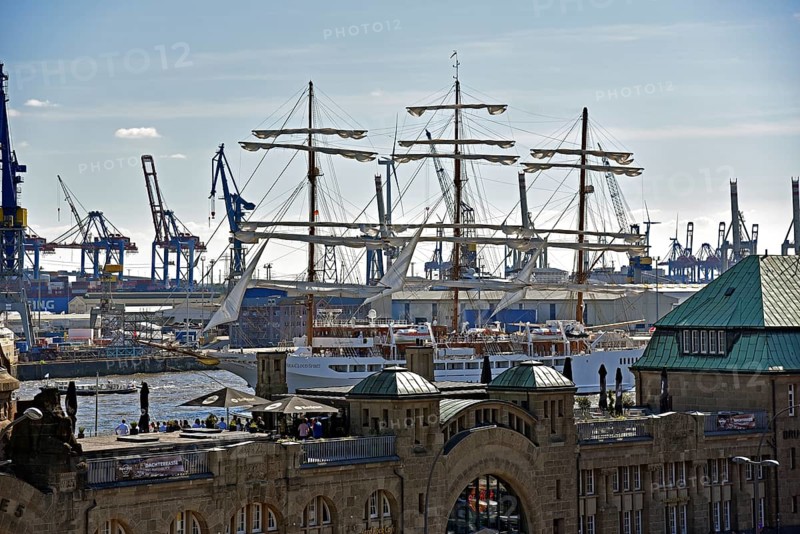 Europe, Germany, Hanseatic City of Hamburg, At the St. Pauli Landungsbrücken, Elbe, access to underground station tram station, museum ships, Sea Cloud Spirit, cruise with three-masted full-rigged ship, fountain, Europe
