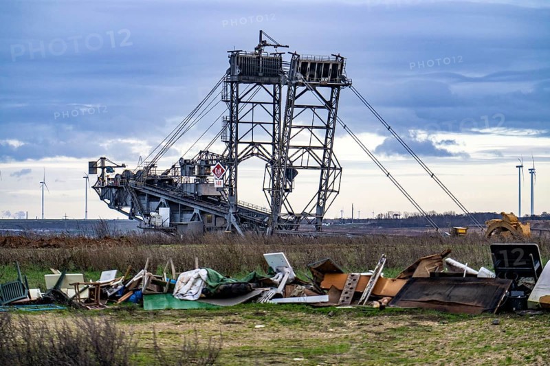 Camp of climate activists in the rest of the village of Lützerath, the last place to be excavated at the Garzweiler 2 open-cast lignite mine, North Rhine-Westphalia, Germany, Europe