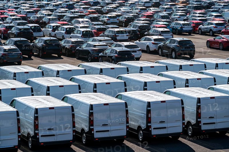 Car terminal in the Logport I inland port, in Duisburg on the Rhine, vehicle handling of new cars, storage area, North Rhine-Westphalia, Germany, Europe