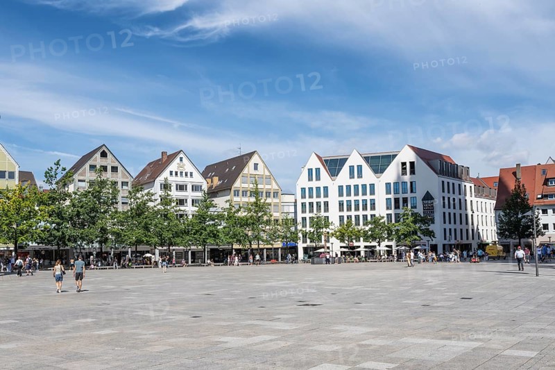 View over the Münsterplatz square at Ulm Minster, Baden-Württemberg, Germany, Europe
