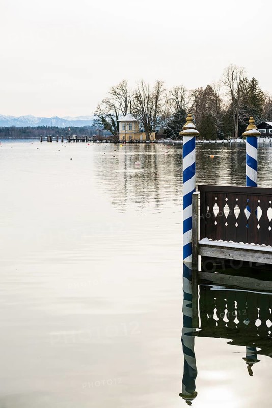 Brahms Pavilion with snow in winter, Tutzing, Lake Starnberg, Fünfseenland, Pfaffenwinkel, Upper Bavaria, Bavaria, Germany, Europe