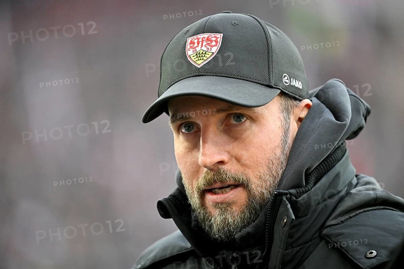 Coach Sebastian Hoeneß VfB Stuttgart, Portrait Logo, MHPArena, MHP Arena Stuttgart, Baden-Württemberg, Germany, Europe