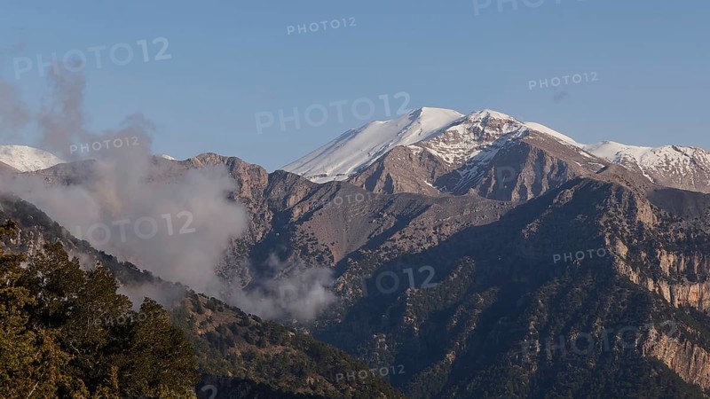 Entrance to the gorge, Entrance, Xyloskalo, Clouds in the gorge, Snow-capped mountains, Samaria gorge, Omalos, Lefka Ori, White mountains, West Crete, Island of Crete, Greece, Europe