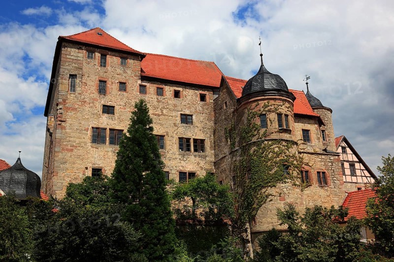 Johanniterburg Kühndorf, Kühndorf Castle, built in 1315 by the Order of St. John on the remains of a predecessor castle as a fort consisting of broad towers, Schmalkalden district, Meiningen, Thuringia, Germany, Europe