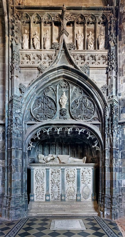 Tomba of Lodovico II di Saluzzo also Ludovico II del Vasto, burial place in French flamboyant Gothic, French late Gothic, San Giovanni choir, Saluzzo, province of Cuneo, Piedmont, Italy, Europe