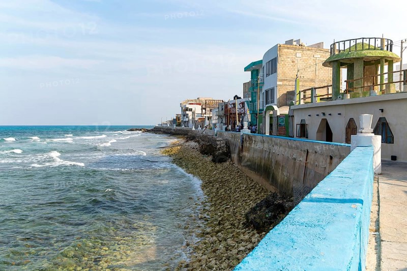 Coastal promenade walkway on east coast of Isla Mujeres, Caribbean Coast, Cancun, Quintana Roo, Mexico, Central America