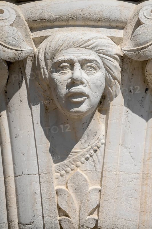 Sculpture on the facade of the Doge's Palace, San Marco district, Venice, Veneto region, Italy, Europe