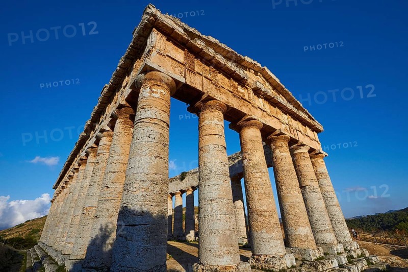 Evening light, Doric temple, Segesta, super wide angle, dynamic, oblique from below, Ancient site, Archaeological site, Doric, Trapani province, Sicily, Italy, Europe